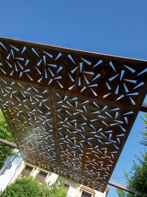 Pergola acier sur mesure — Maroc