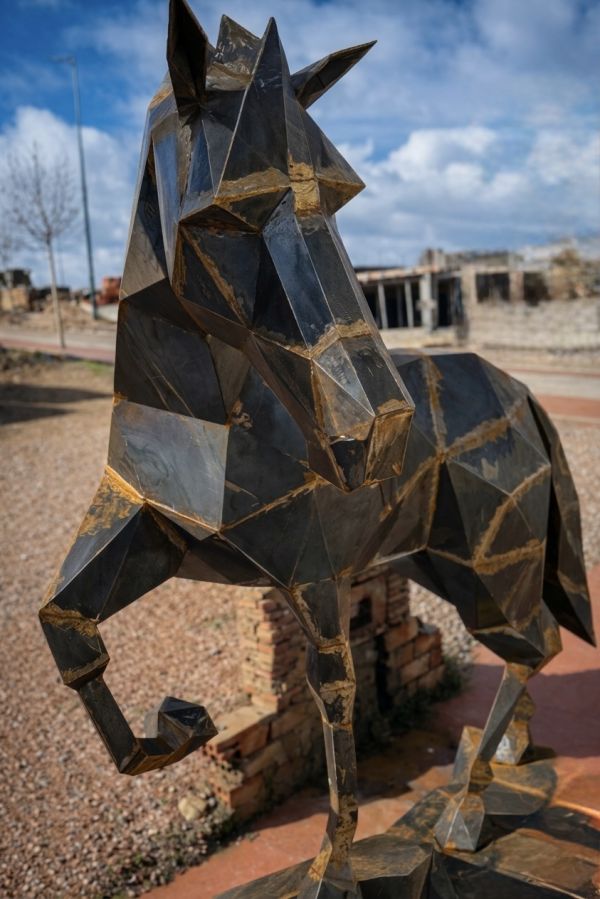 Statue art métallique d ... ion CHEVAL — Maroc